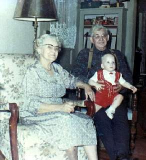 lacey&lee ellmauer - 1964.jpg